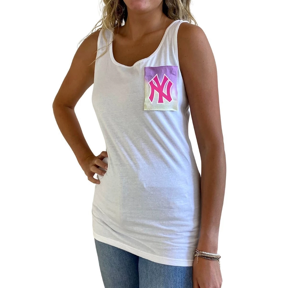 Flash Sale π Women's Refried Apparel White New York Yankees Tie-Dye Tank Top π