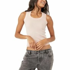 Budget ⭐ Free People U-Neck Tank 👏