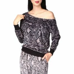 Budget 👍 Michael Kors Off Shoulder Snake Velour Top 👏